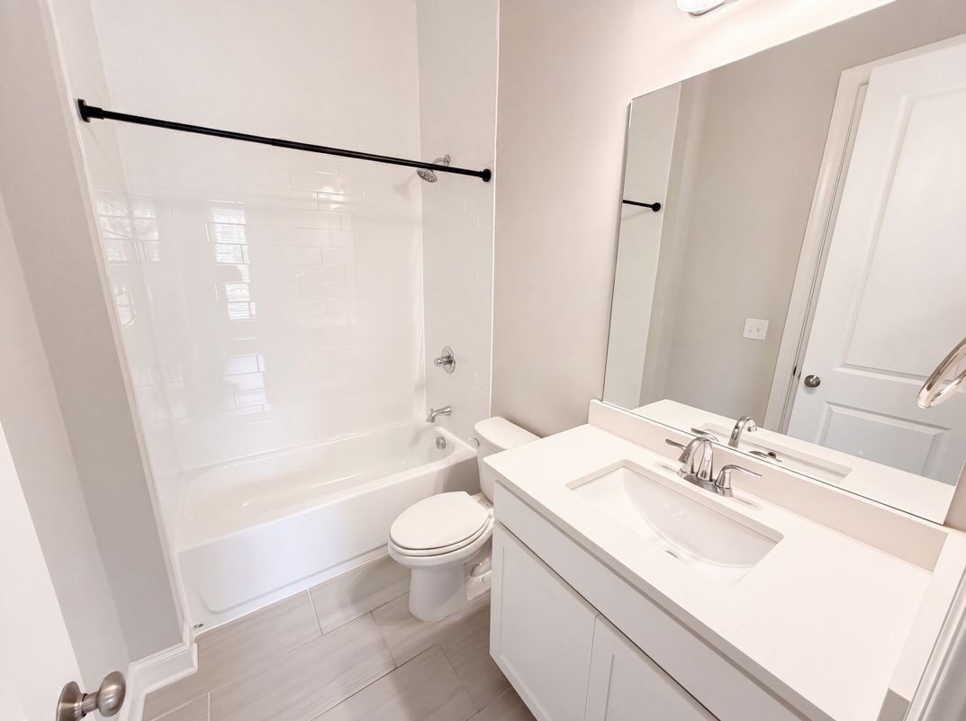 Photo 10 of 27 of 820 Pennington View Ln, Alpharetta, GA
