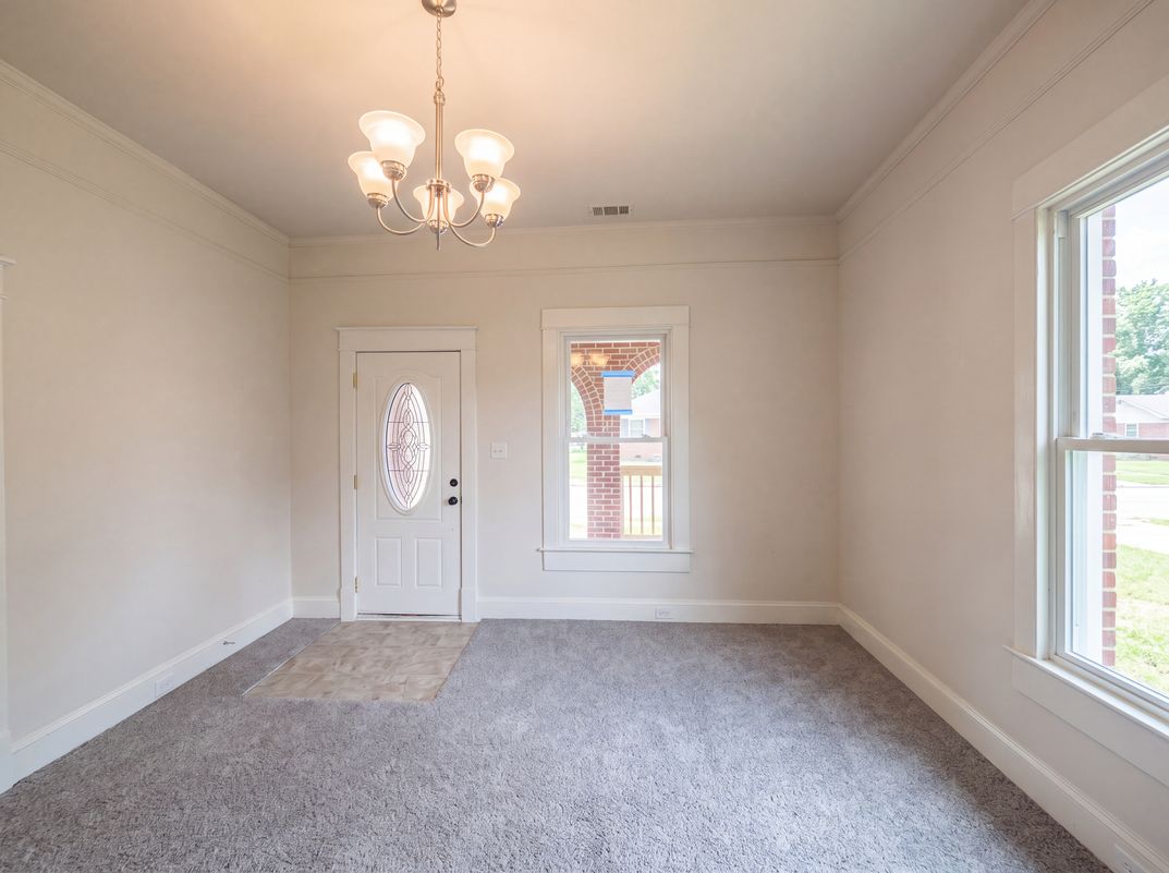 Photo 3 of 19 of 112 Sherard Ave, Ninety Six, SC