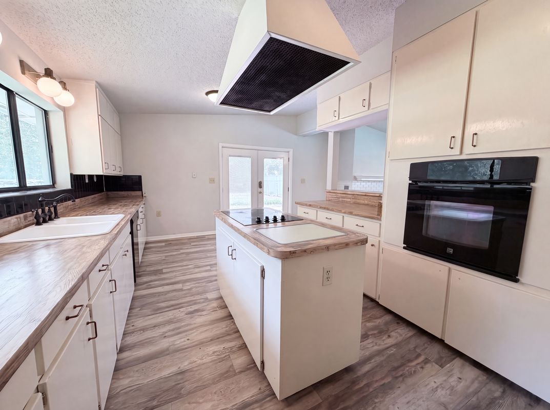 Photo 6 of 21 of 1605 Raiford Rd, Starke, FL