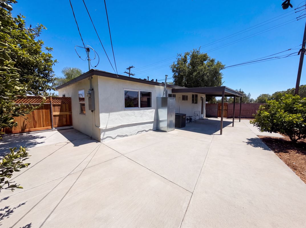 Photo 5 of 19 of 1193 E G St, Ontario, CA