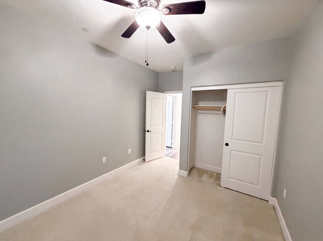 Photo 10 of 28 of 3120 E Yountville Dr, Ontario, CA