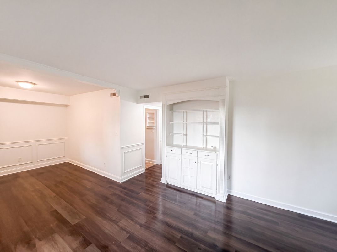 Photo 8 of 16 of 7040 Longstreet Dr, Raleigh, NC
