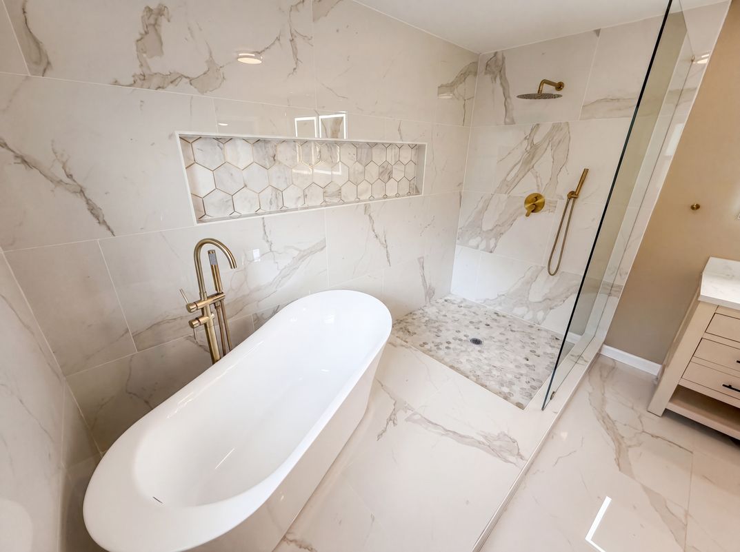 Photo 11 of 38 of 1772 Huntingford Dr, Marietta, GA