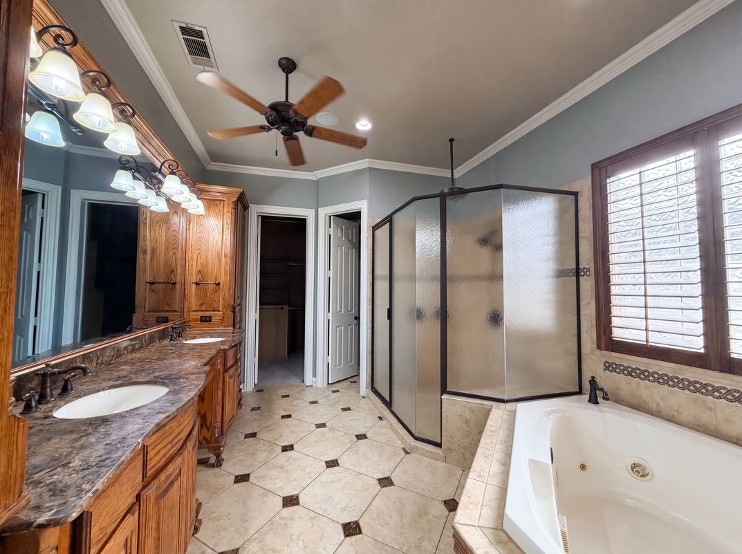 Photo 11 of 28 of 1930 Fair Oaks Ln, Prosper, TX