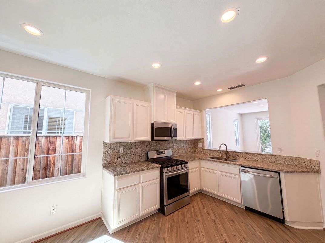 Property photo 2 of 291 Candela Cir