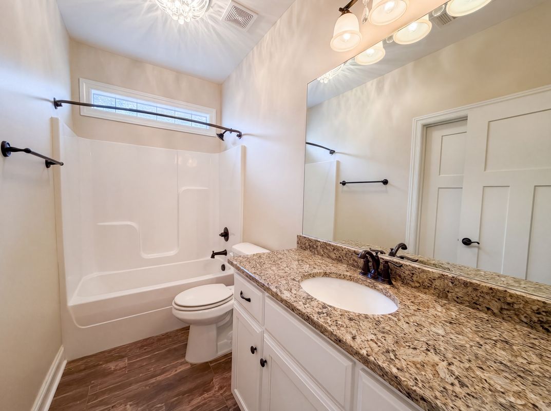 Photo 6 of 27 of 7009 Whisperwood Ave, Spring Hill, TN