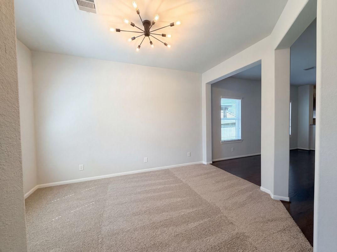 Photo 9 of 23 of 1038 Cash St, Alvin, TX