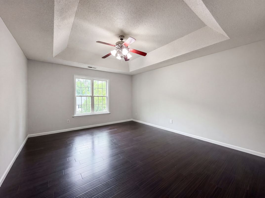 Photo 4 of 23 of 225 Sarazen Dr, Clayton, NC