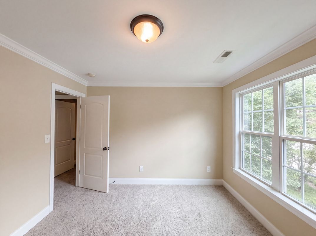 Photo 11 of 25 of 5474 Alamo Dr, Winston Salem, NC