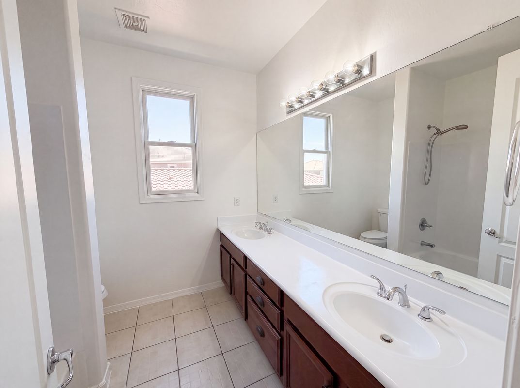 Photo 33 of 46 of 4118 W Saint Anne Ave, Phoenix, AZ