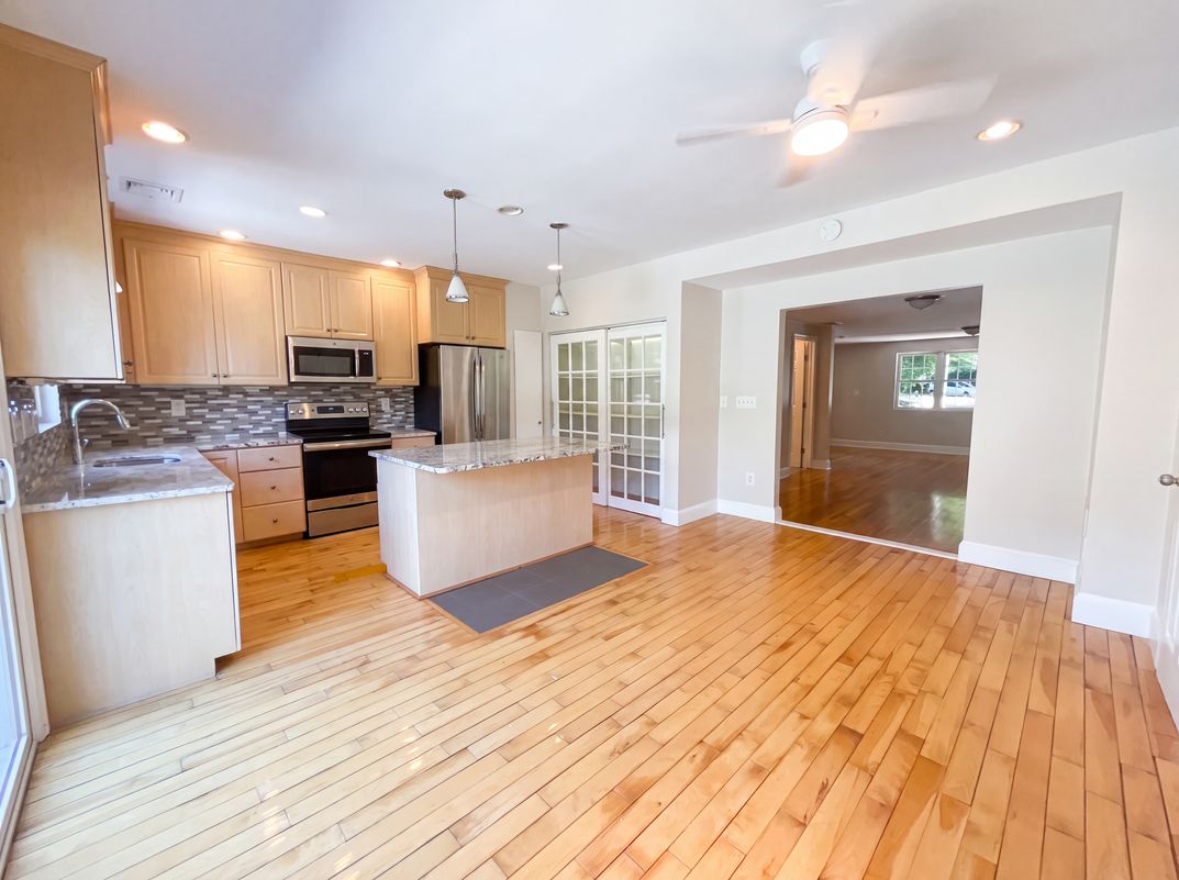 Photo 9 of 41 of 661 Main St, Millis, MA