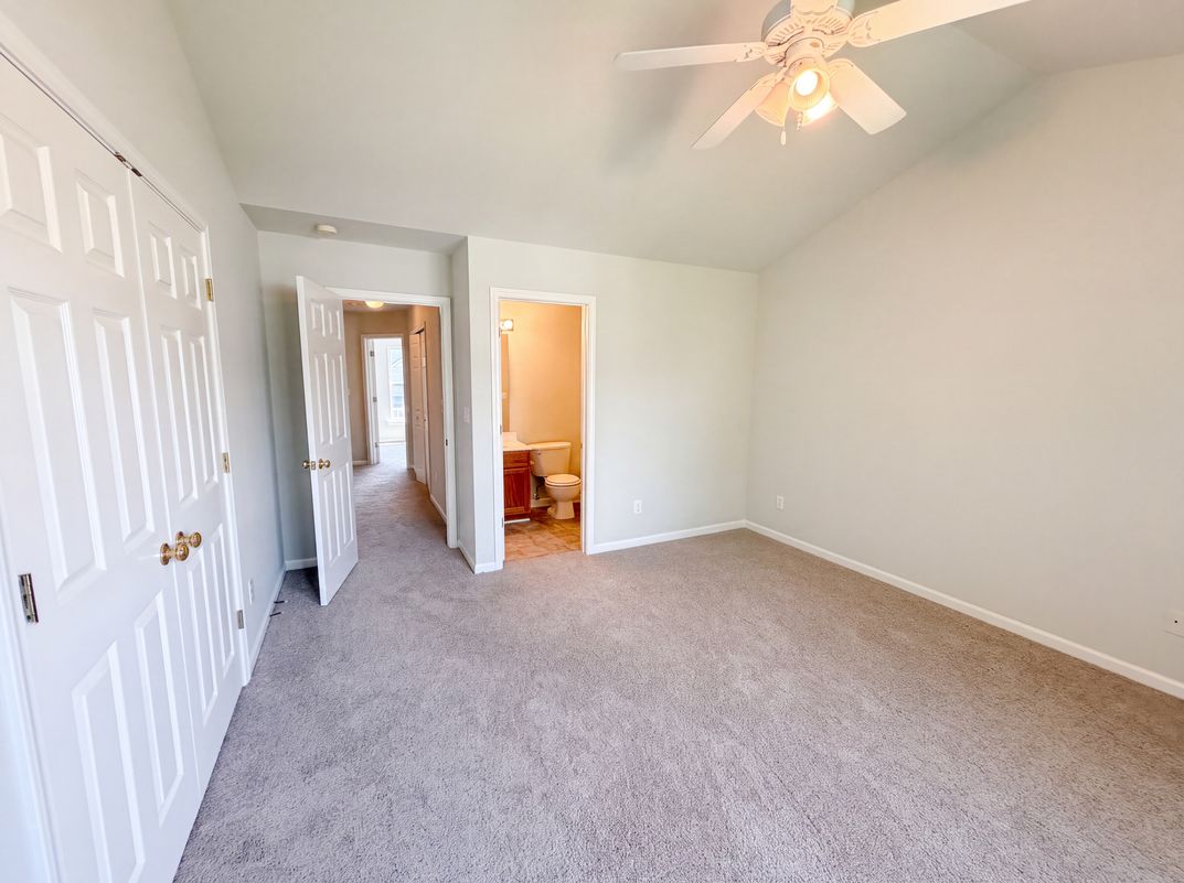 Photo 11 of 45 of 615 Graythorn Ln, Greenville, SC