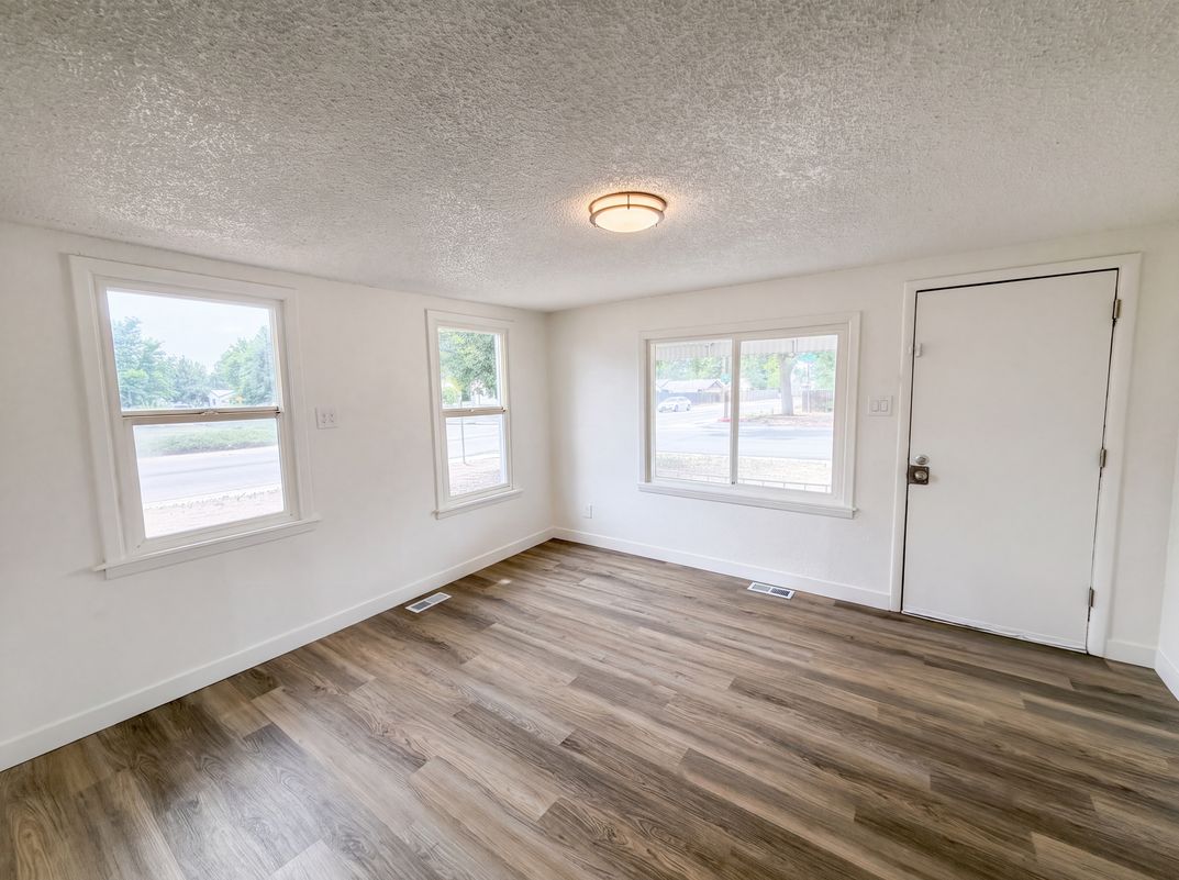 Photo 6 of 20 of 1298 S Perry St, Denver, CO