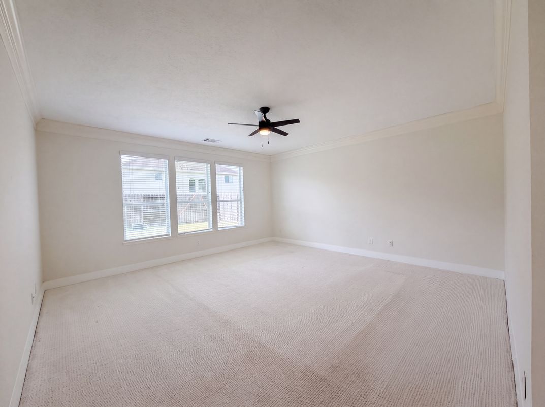 Photo 14 of 35 of 11314 Sailwing Creek Ct, Pearland, TX