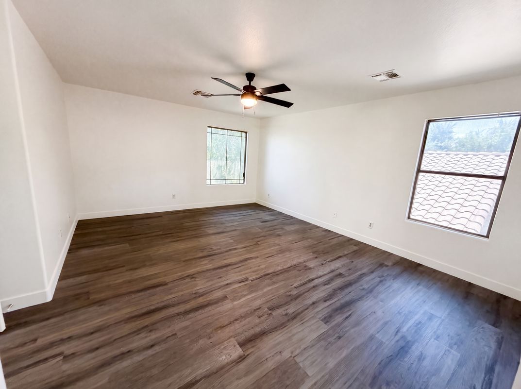 Photo 10 of 23 of 800 S Bedford Dr, Chandler, AZ