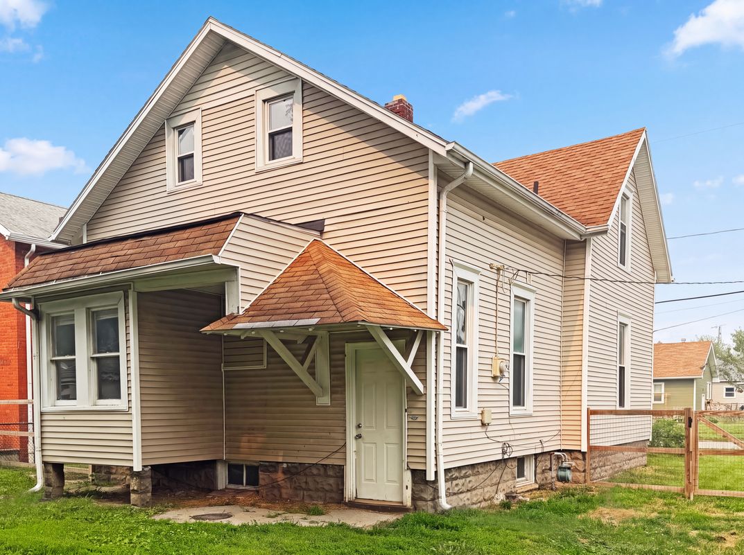 Photo 29 of 32 of 608 Howland Ave, Toledo, OH