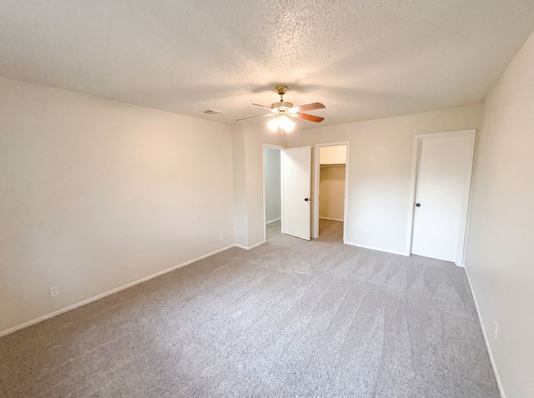 Photo 15 of 20 of 2830 Fisher Field Dr, San Antonio, TX