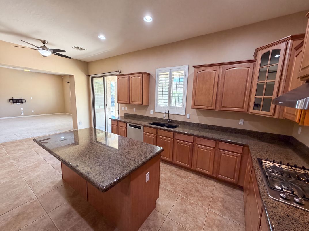 Photo 7 of 33 of 3080 E Powell Way, Gilbert, AZ