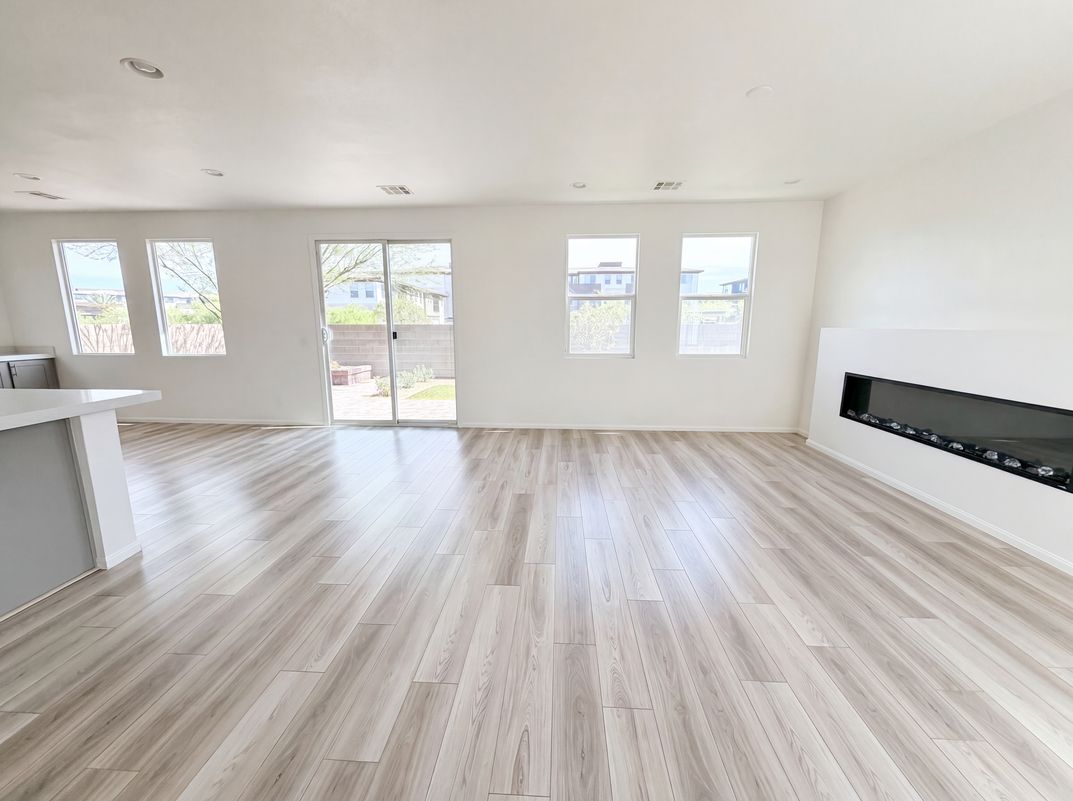 Photo 3 of 46 of 1561 Redolence Ave, North Las Vegas, NV