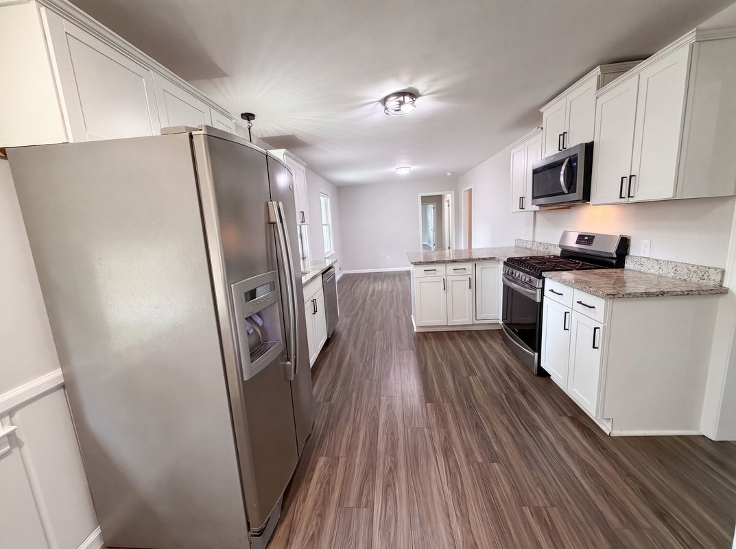 Photo 10 of 29 of 1710 Fairhaven Dr, Columbia, SC