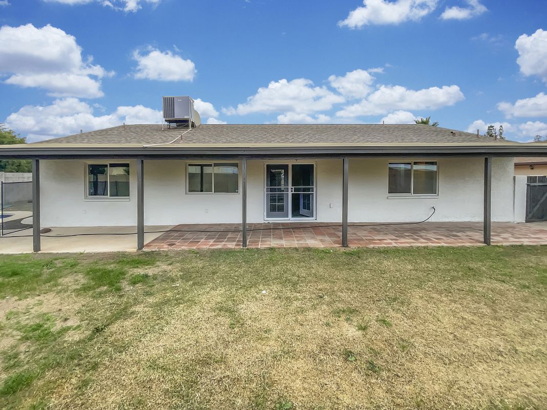 Photo 6 of 20 of 13628 N 40th Dr, Phoenix, AZ