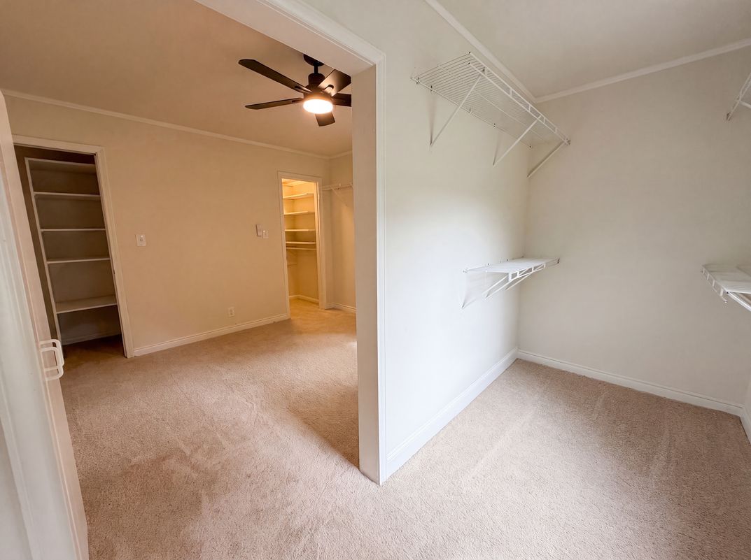Photo 11 of 16 of 1077 Allendale Cir, Rock Hill, SC