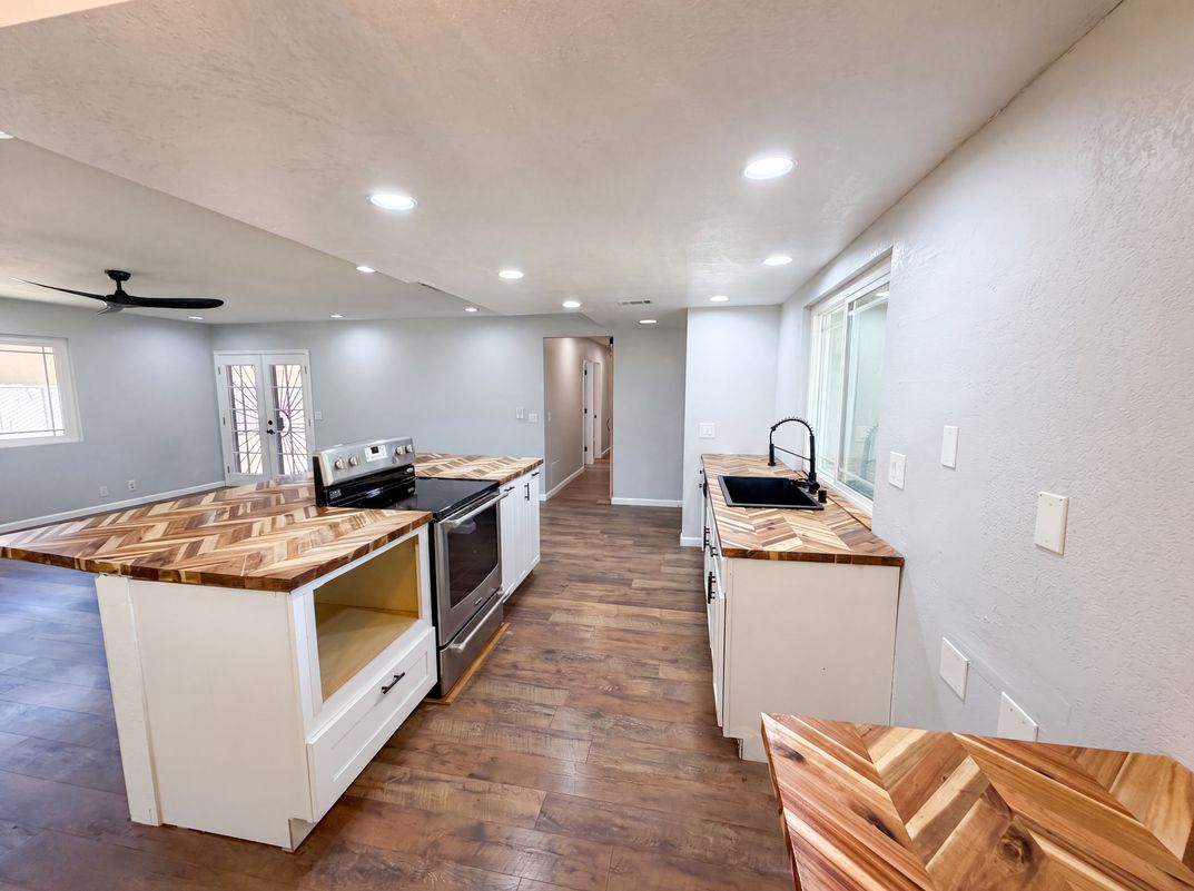 Photo 8 of 18 of 14729 Hartford Ln, Helendale, CA