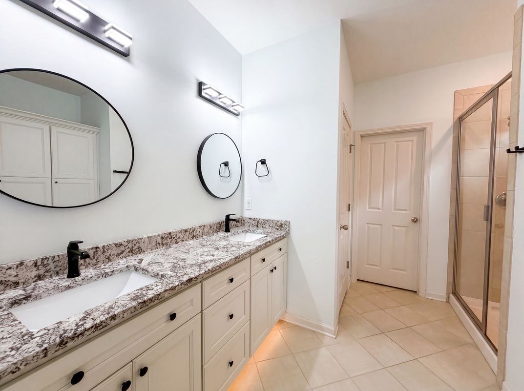 Photo 9 of 15 of 2530 Walpole Ln, Columbia, TN