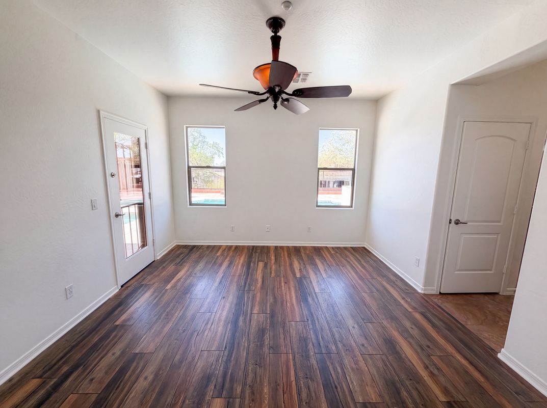 Photo 7 of 22 of 27348 N 90th Ln, Peoria, AZ