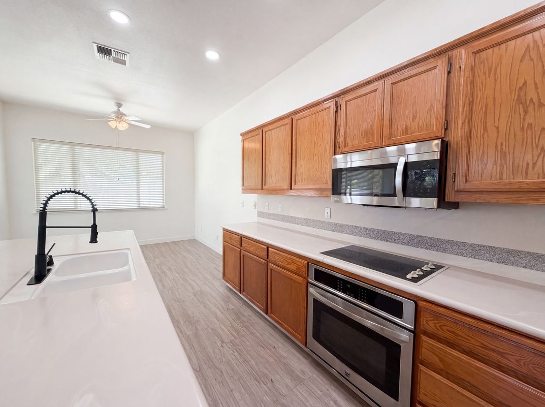 Photo 11 of 28 of 3309 Mokelumne Ct, Modesto, CA