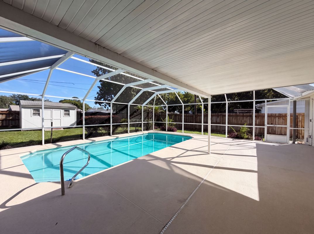 Photo 19 of 21 of 624 Sherman Rd, South Daytona, FL