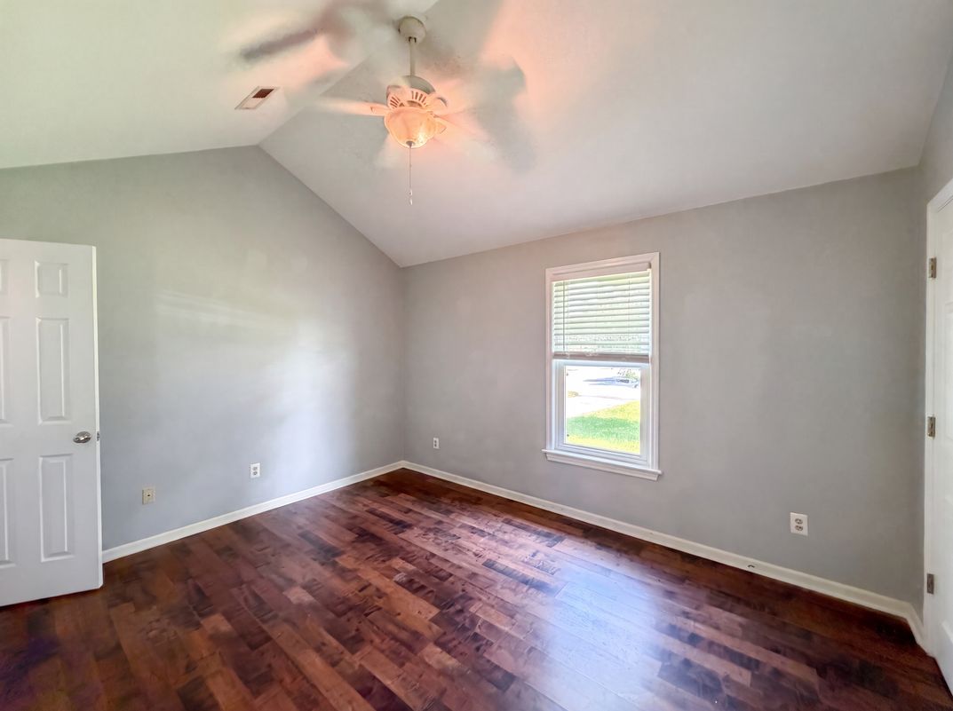 Photo 4 of 18 of 117 Azalea Rd, Goose Creek, SC