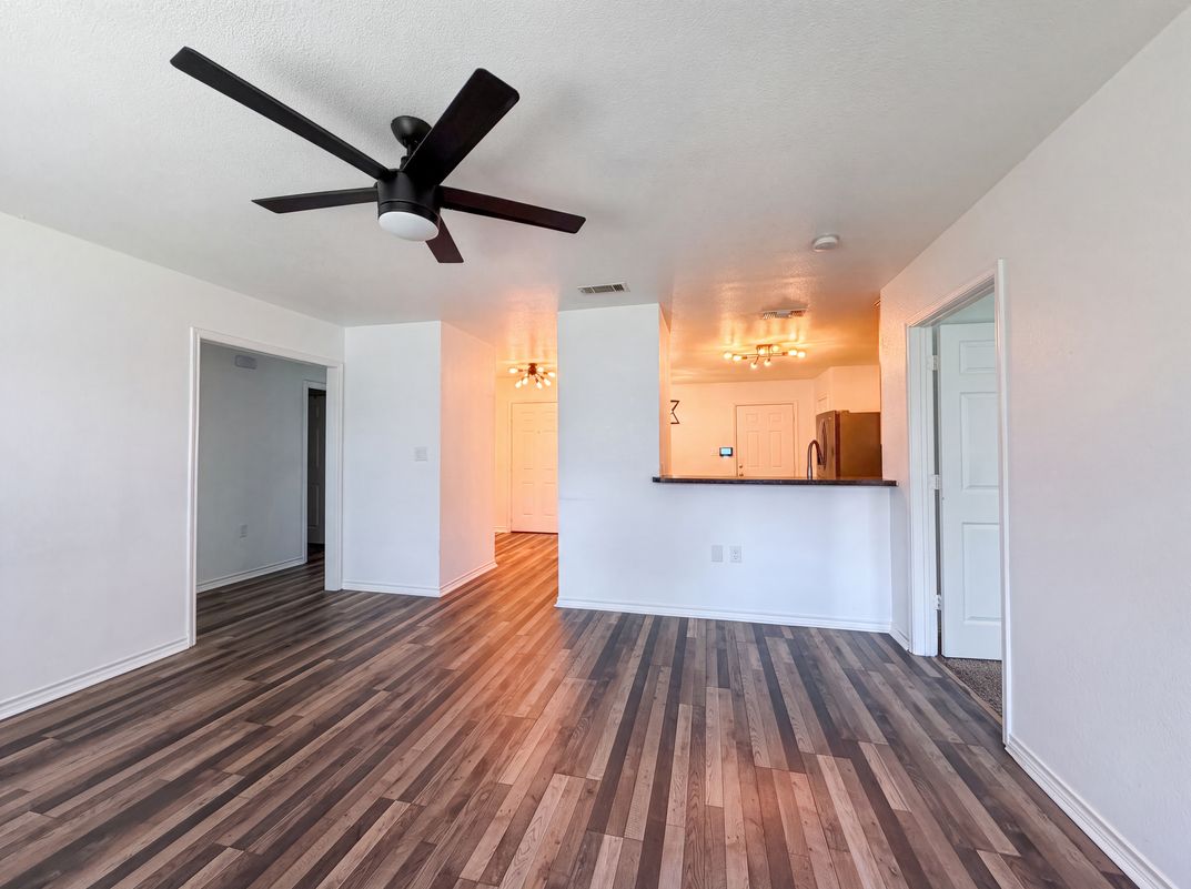 Photo 6 of 16 of 3132 Evangeline Rd, Fort Worth, TX