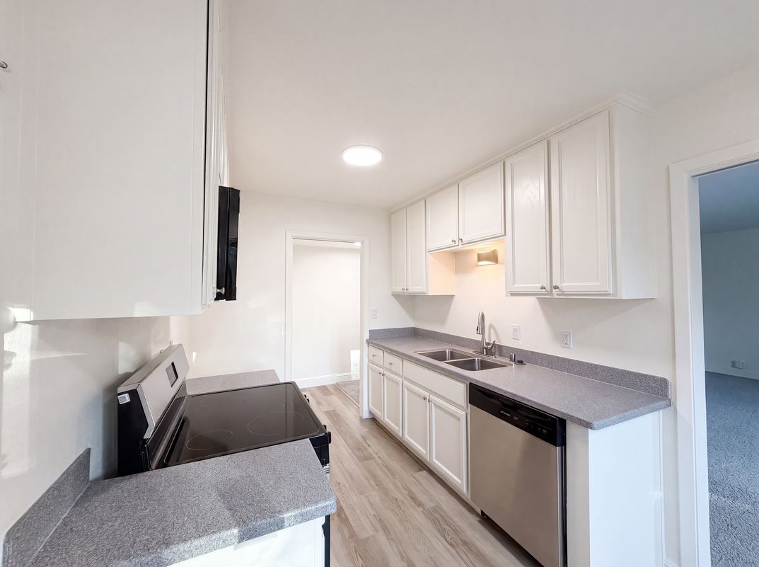 Photo 11 of 45 of 5351 Bonniemae Way, Sacramento, CA