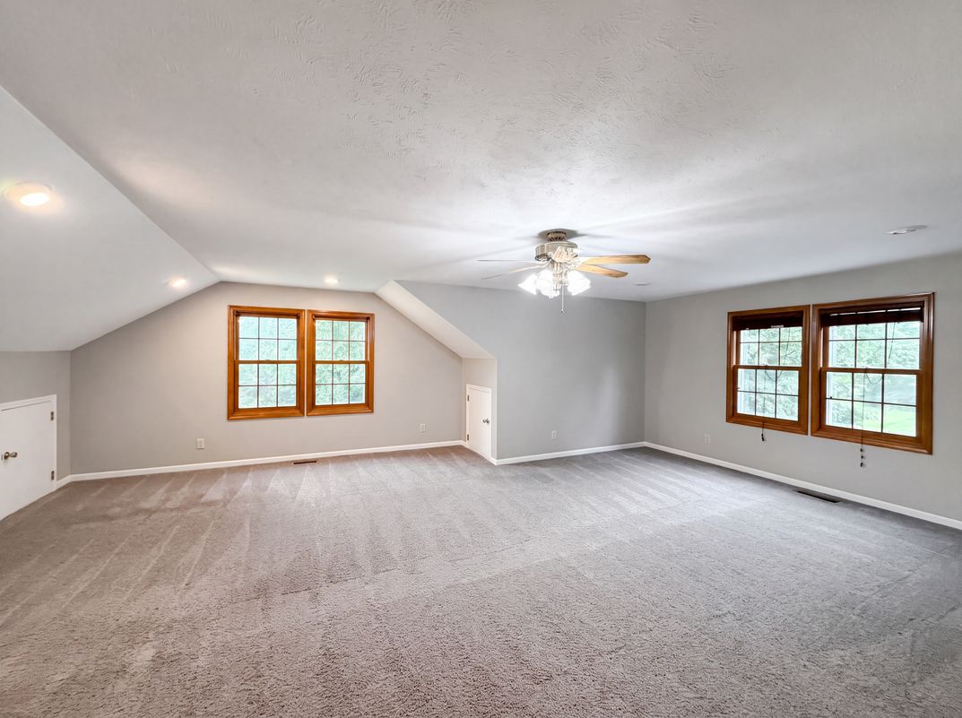 Photo 18 of 23 of 8005 Edgewood Ct, Plainfield, IN