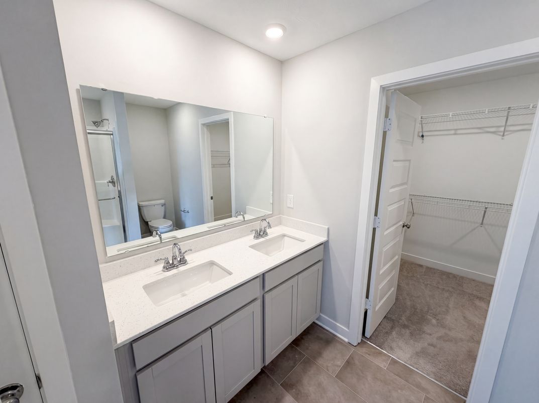 Photo 6 of 29 of 4462 Hovenweep Way, Indianapolis, IN