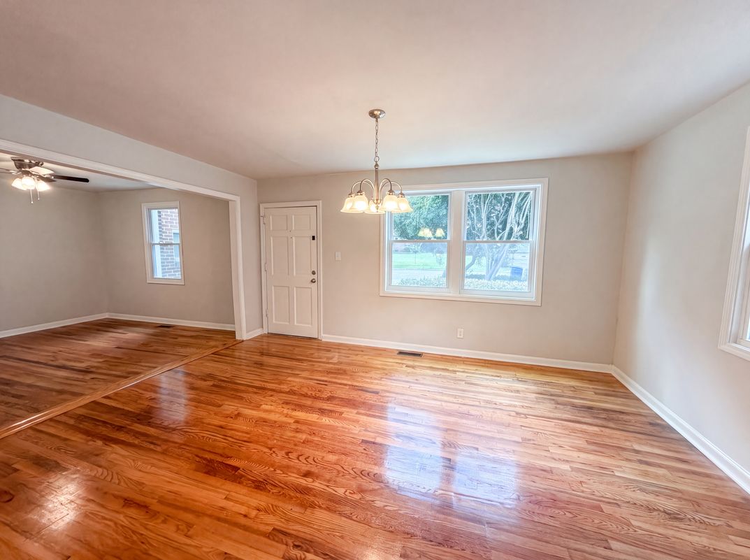 Photo 6 of 23 of 2257 Chappelle St, Columbia, SC