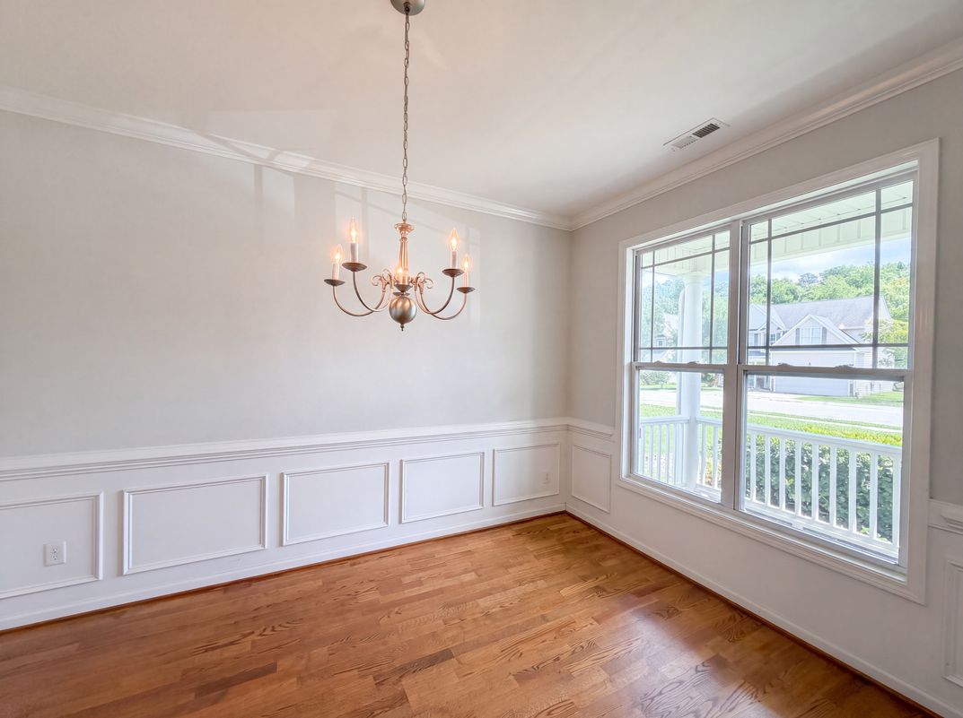 Photo 6 of 16 of 4034 Patriot Ridge Ct, Raleigh, NC