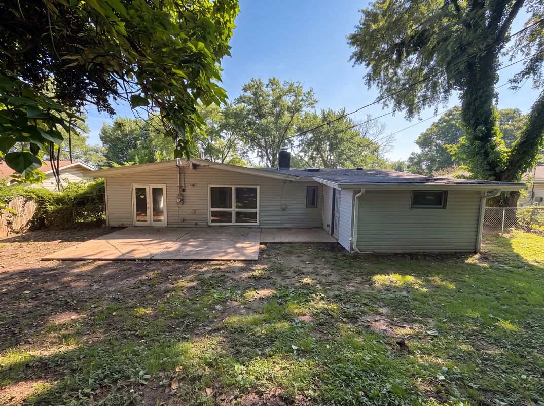 Photo 5 of 16 of 30 Graeler Dr, Saint Louis, MO