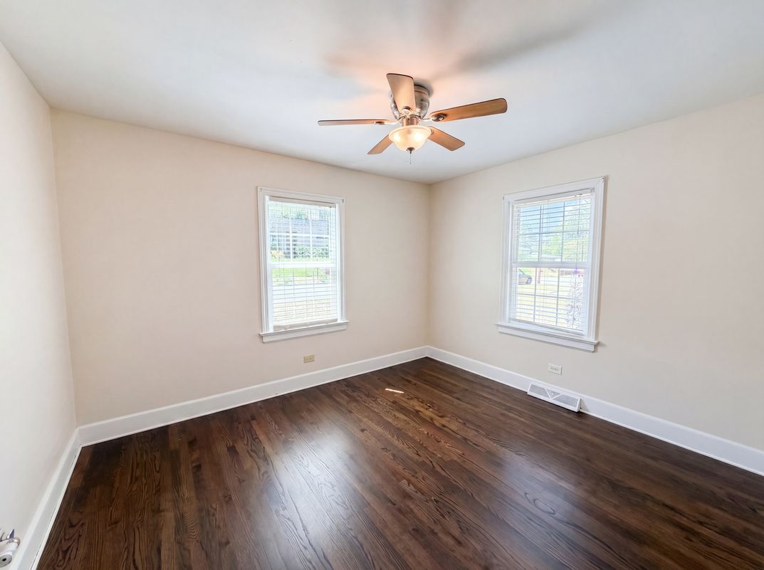 Photo 4 of 16 of 127 Nelson St, Durham, NC