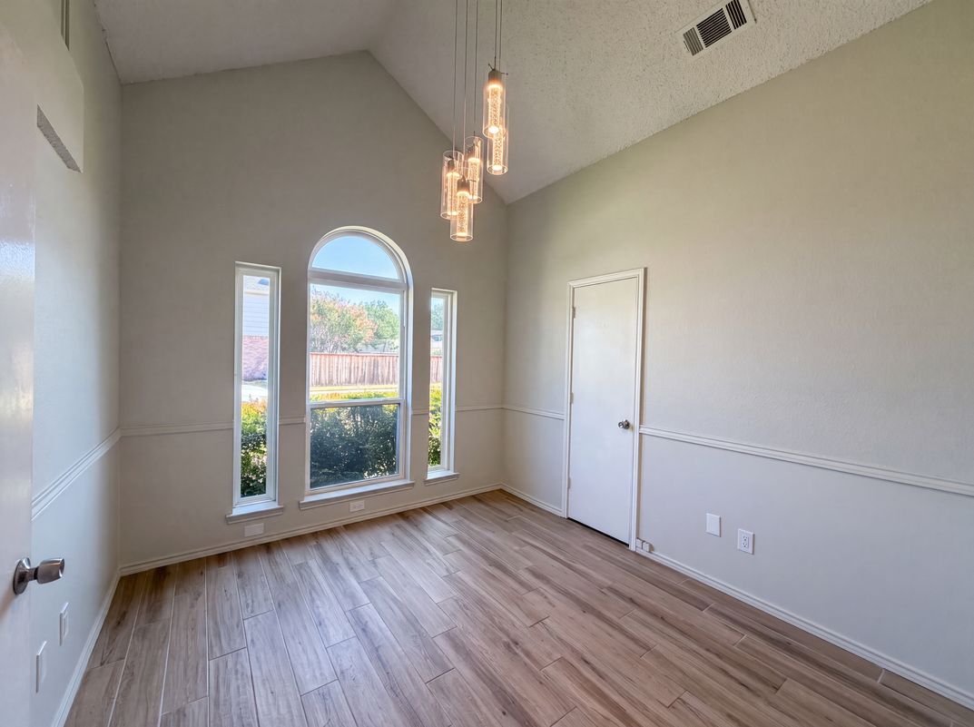 Photo 6 of 25 of 713 Lake Bluff Dr, Flower Mound, TX