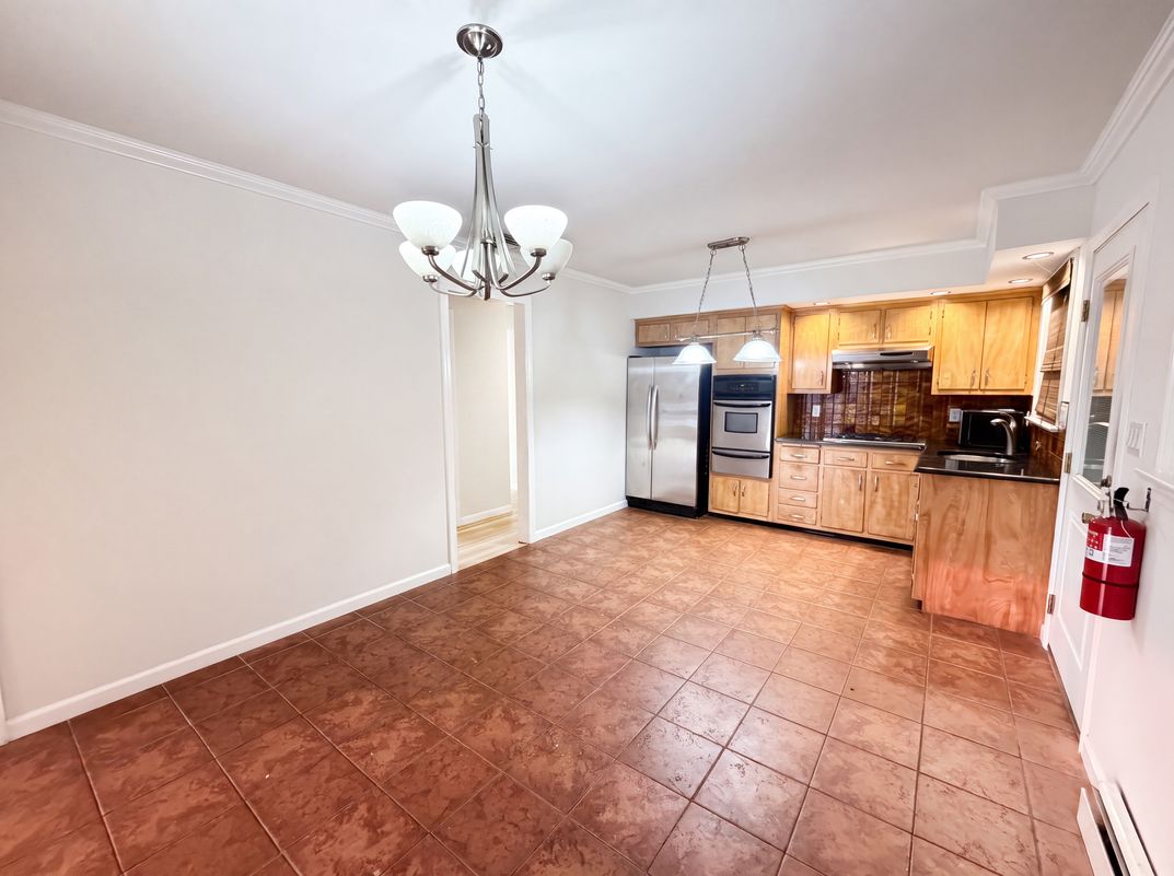 Photo 8 of 23 of 35 Dapp Ct, Elmwood Park, NJ