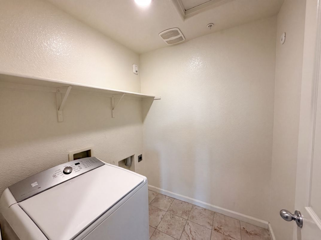 Photo 20 of 27 of 8224 Kossum Way, Elk Grove, CA