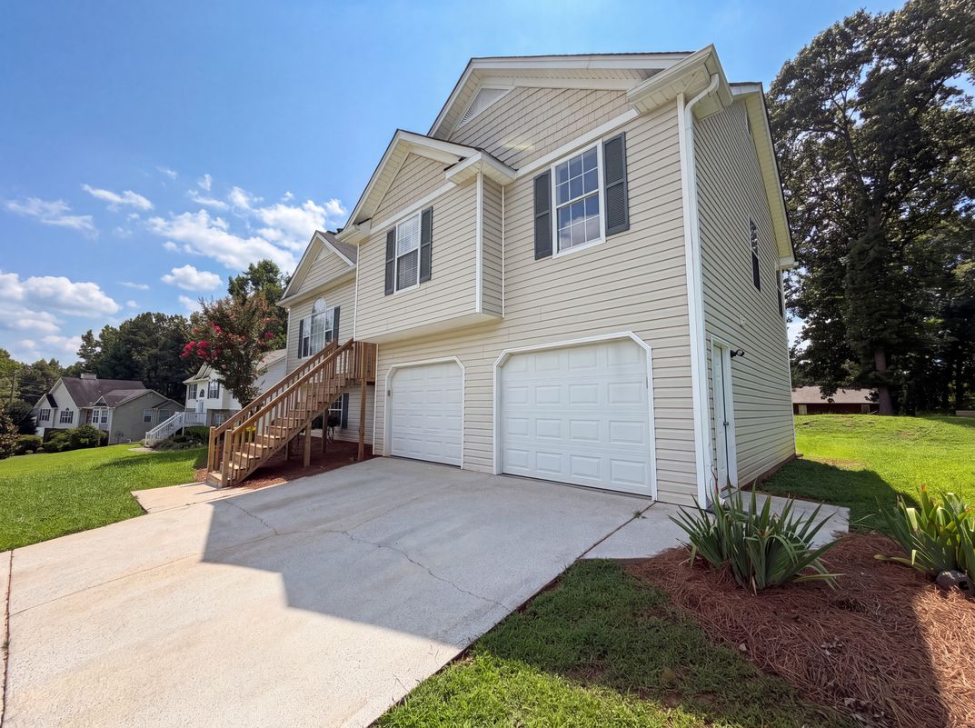 Photo 18 of 23 of 59 Paradise Cir, Douglasville, GA