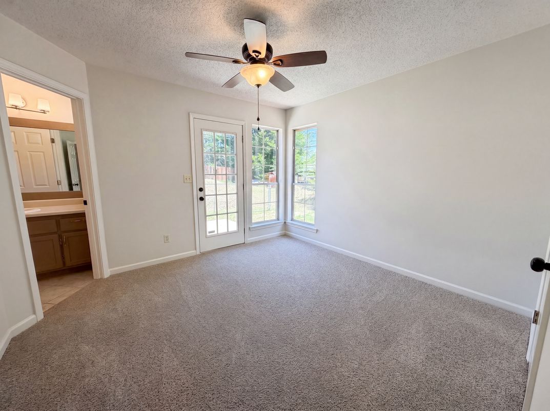 Photo 4 of 16 of 109 King Valley Rd, Pelham, AL