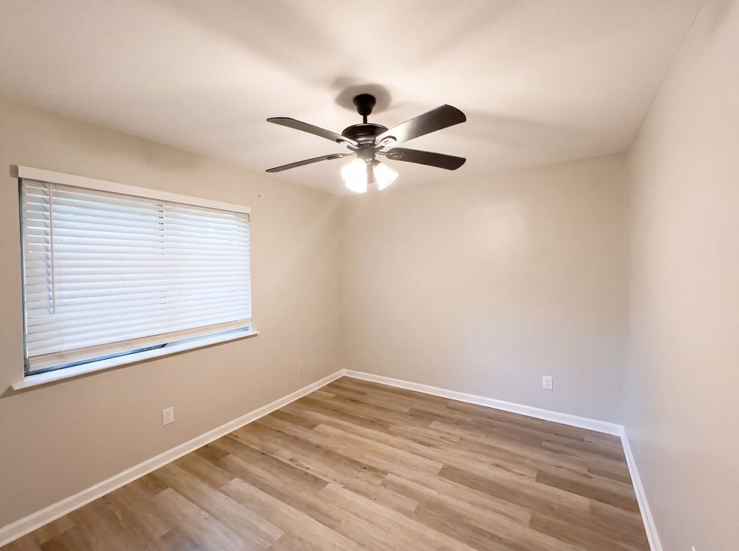 Photo 4 of 14 of 335 Homeville Rd, Collierville, TN