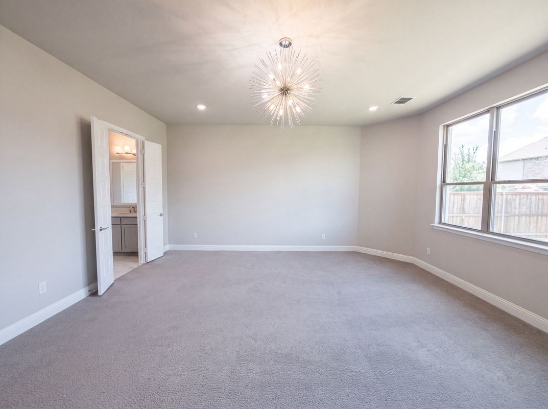 Photo 6 of 26 of 7592 Sanctuary Dr, Frisco, TX