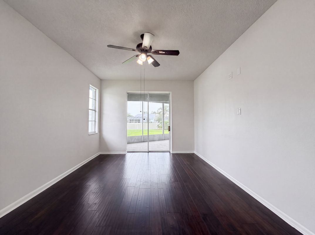 Photo 12 of 28 of 12919 Prestwick Dr, Riverview, FL