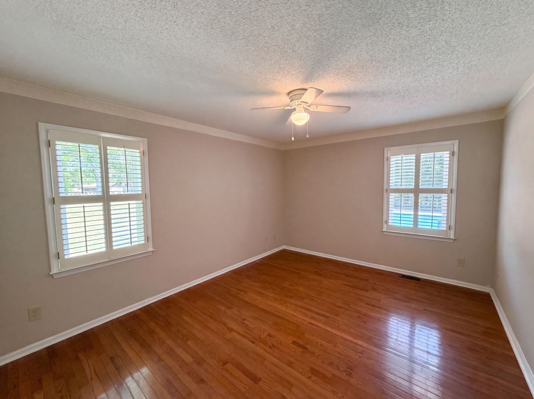 Photo 15 of 29 of 8400 Chestnut Oak Ct, Harrisburg, NC