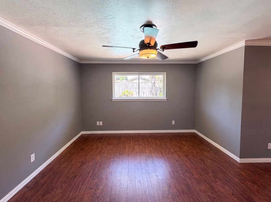 Photo 9 of 16 of 1115 N Waterview Dr, Richardson, TX
